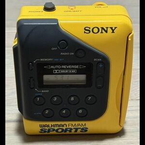 Working Retro Sony Sports Audio Cassette Walkman (WM-F2078) Yellow Vintage